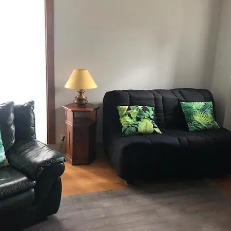 Semesterbostad Maison Auvergnate 8 Pers *