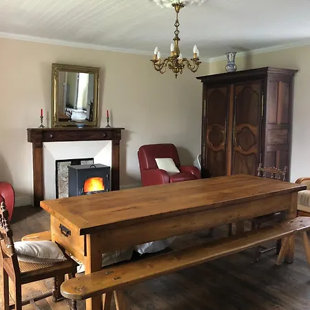 Maison Auvergnate 8 Pers Semesterbostad *